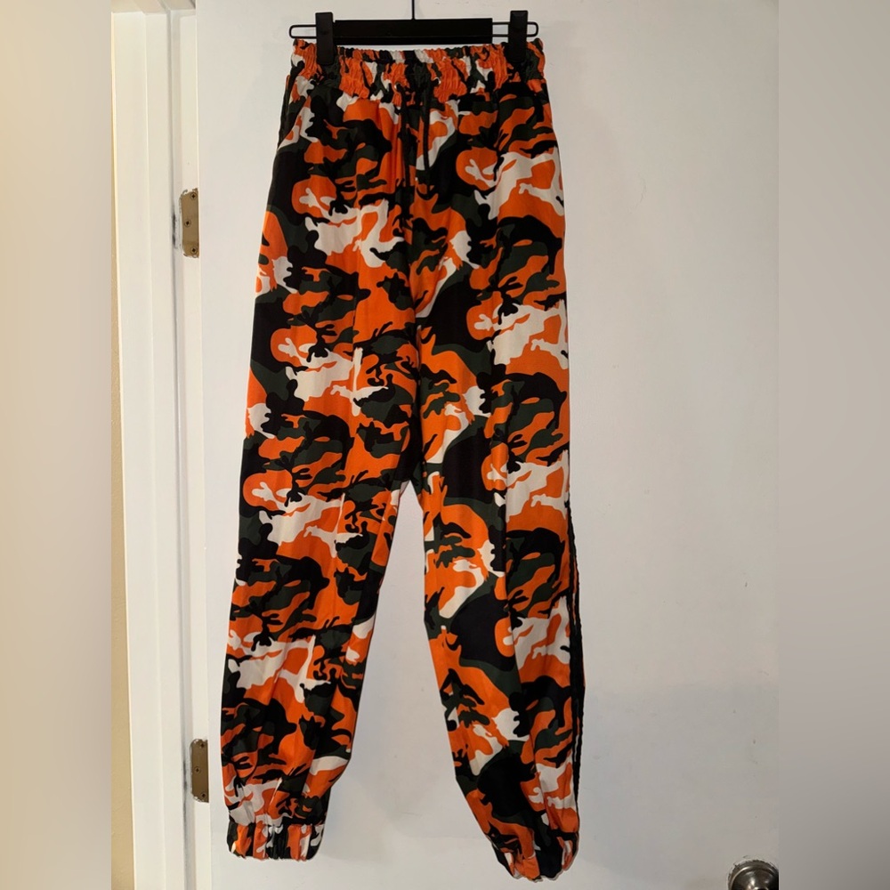I.AM.GIA CAMO JOGGER PANTS